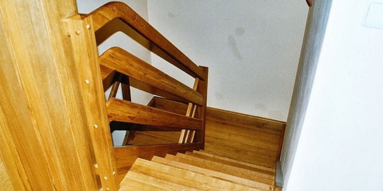 dřevěné schody a schodnice ze dřeva Praha